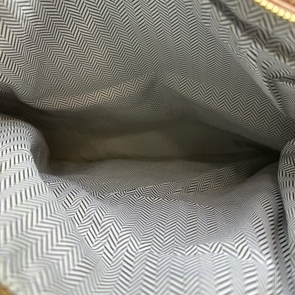 Steve Madden Large Tan Shoulder Bag with Tassel - Picture 9 of 10